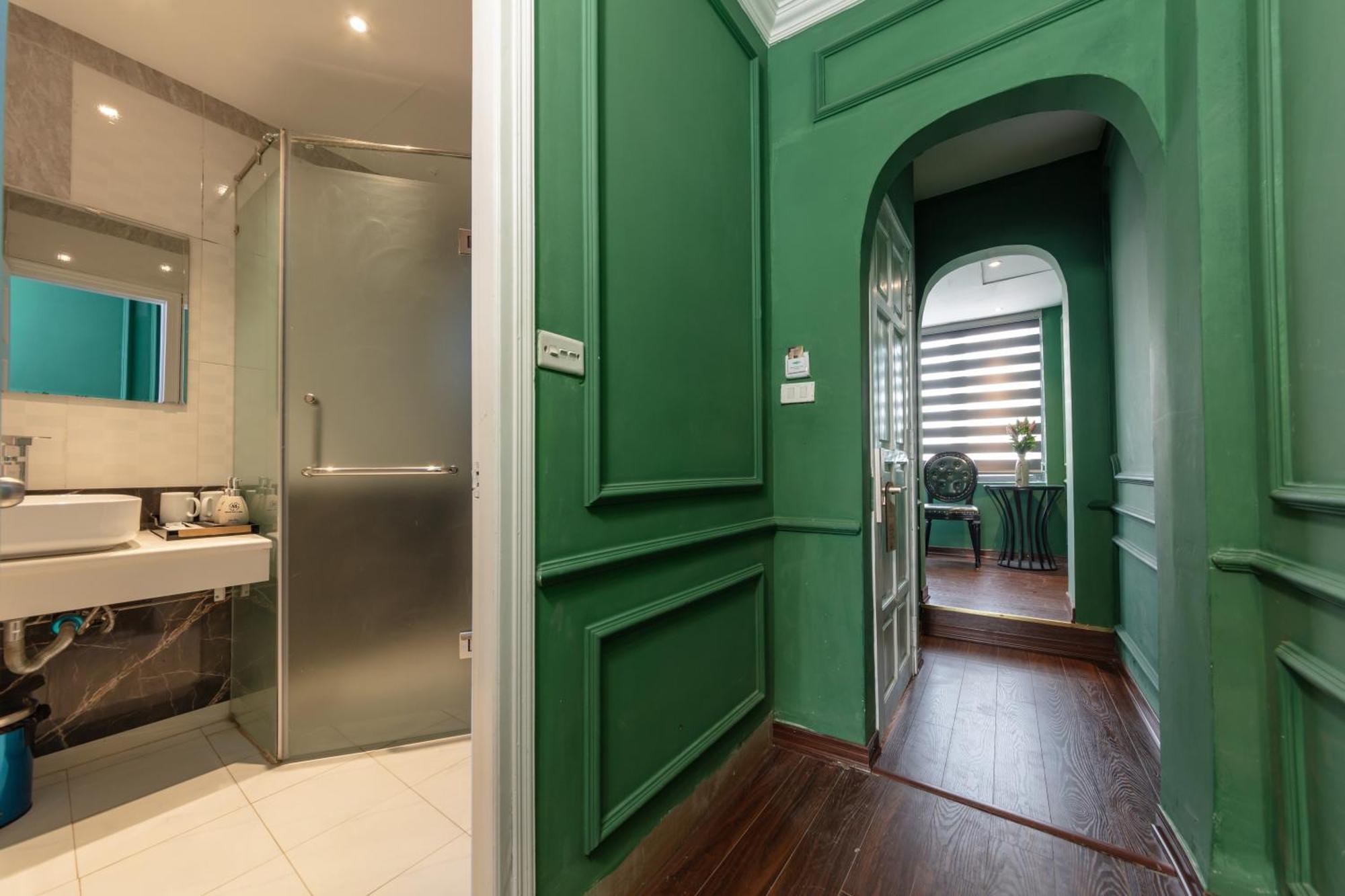 Madelise Adora Hotel & Travel Hanoi Exterior photo